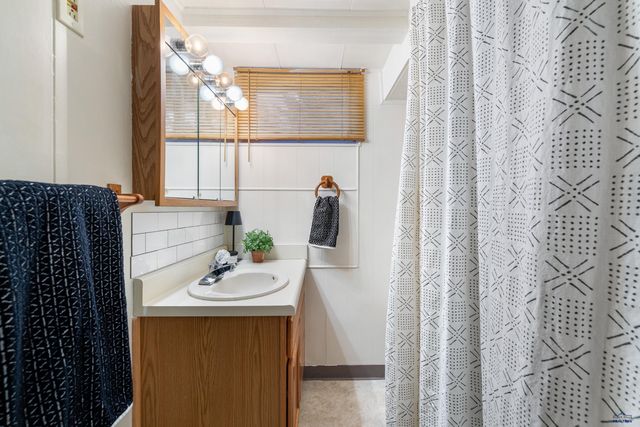 122 RAY ANN CT, Rapid, SD 57702