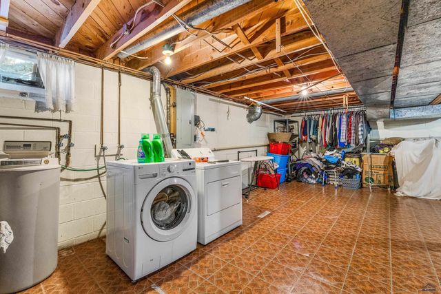 122 RAY ANN CT, Rapid, SD 57702