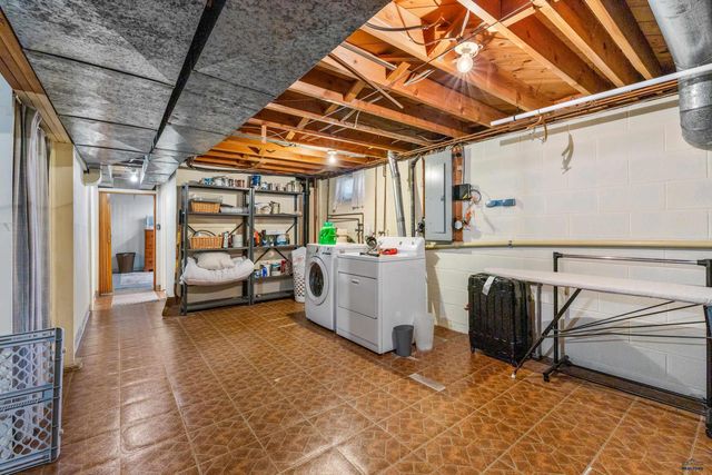 122 RAY ANN CT, Rapid, SD 57702