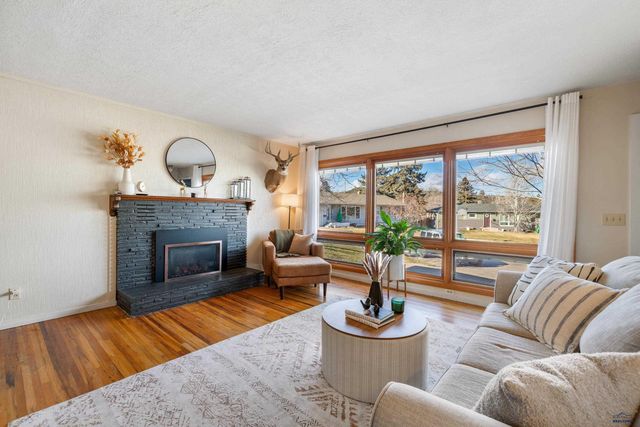 122 RAY ANN CT, Rapid, SD 57702