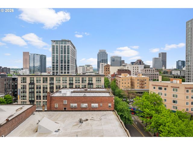 1926 W BURNSIDE St 919, Portland, OR 97209