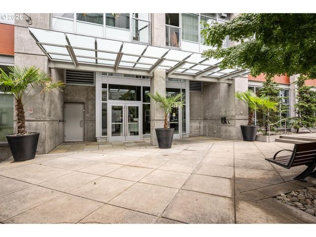 1926 W BURNSIDE St 919, Portland, OR 97209