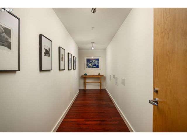 1926 W BURNSIDE St 919, Portland, OR 97209