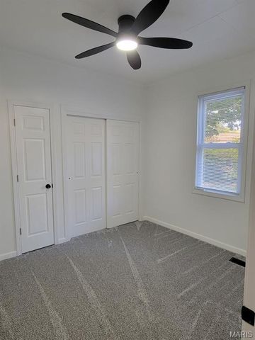 1021 E Main Street, Staunton, IL 62088