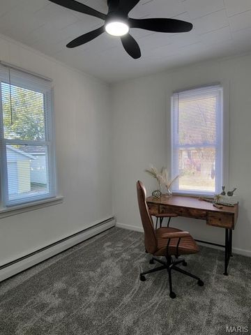 1021 E Main Street, Staunton, IL 62088