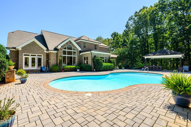 417 Laurel Knoll Drive, Pittsboro, NC 27312