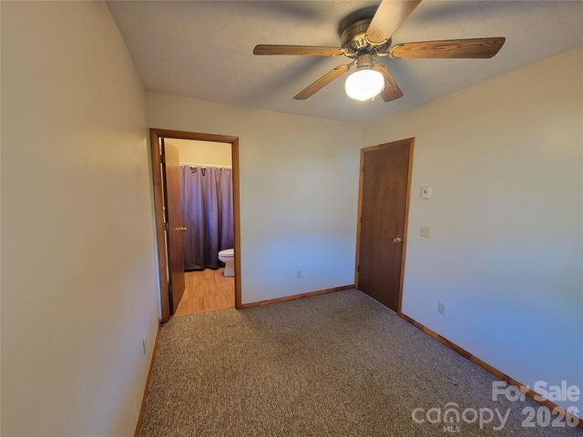 507 Utah Mountain Road, Waynesville, NC 28785