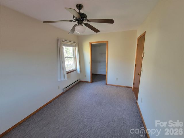 507 Utah Mountain Road, Waynesville, NC 28785