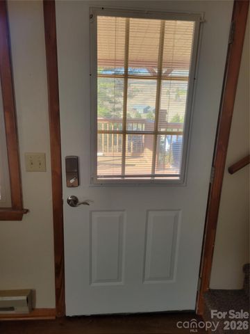 507 Utah Mountain Road, Waynesville, NC 28785