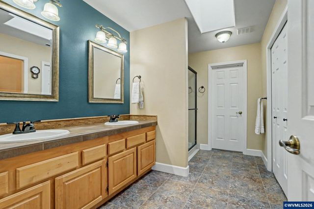 5874 Flairstone Ct SE, Salem, OR 97306