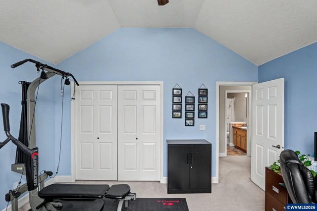 5874 Flairstone Ct SE, Salem, OR 97306