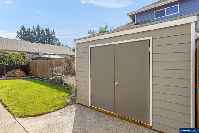 5874 Flairstone Ct SE, Salem, OR 97306