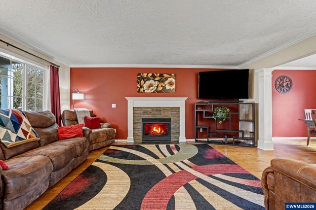 5874 Flairstone Ct SE, Salem, OR 97306