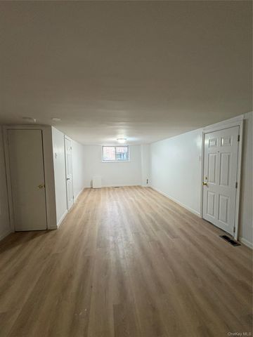 277 Graff Avenue, Bronx, NY 10465