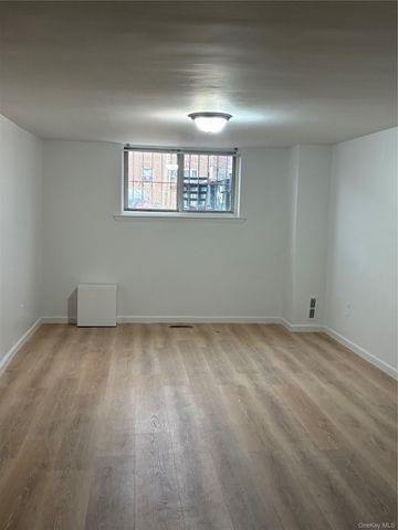277 Graff Avenue, Bronx, NY 10465