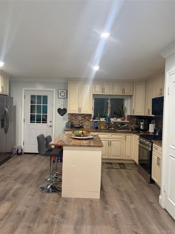 277 Graff Avenue, Bronx, NY 10465
