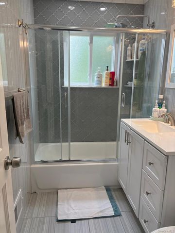 277 Graff Avenue, Bronx, NY 10465