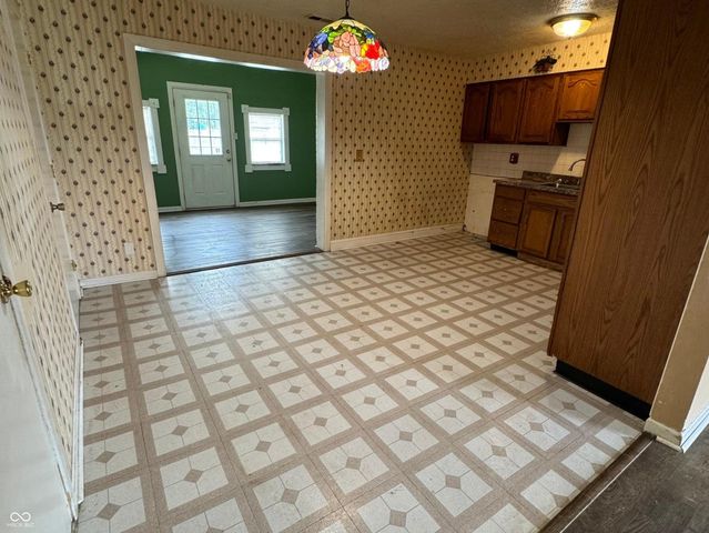 113 Edwards Avenue, Beech Grove, IN 46107