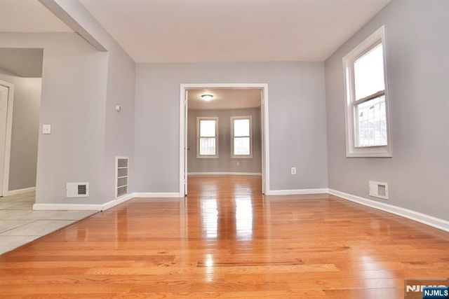 151 Vermont Avenue, Newark, NJ 07106