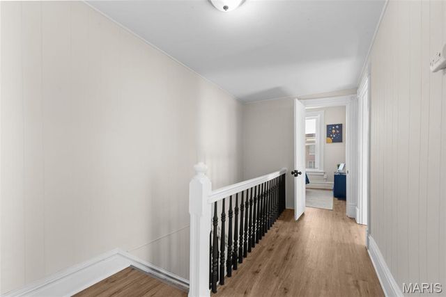 612 Holly Hills Avenue, St Louis, MO 63111