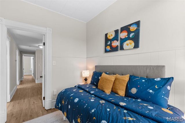 612 Holly Hills Avenue, St Louis, MO 63111