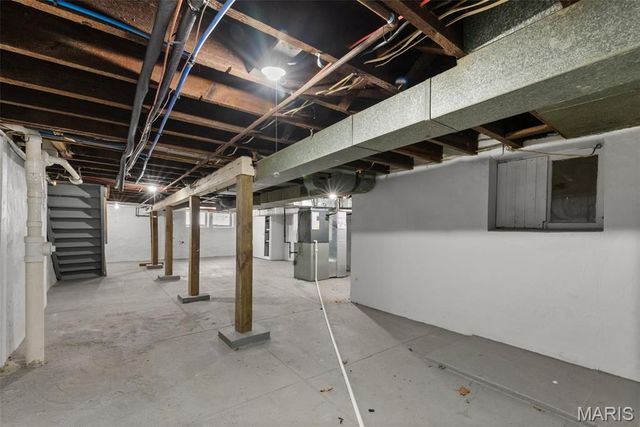 612 Holly Hills Avenue, St Louis, MO 63111