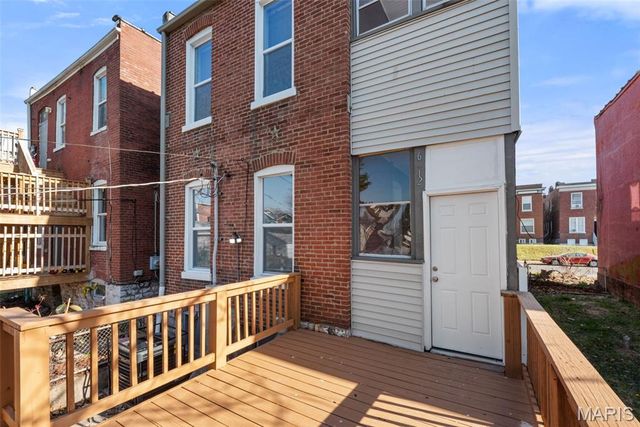 612 Holly Hills Avenue, St Louis, MO 63111