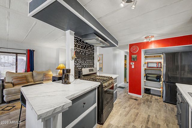 2700 E Allred Avenue R87, Mesa, AZ 85204