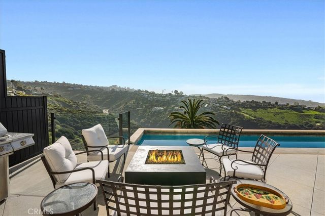 1515 Tahiti Avenue, Laguna Beach, CA 92651