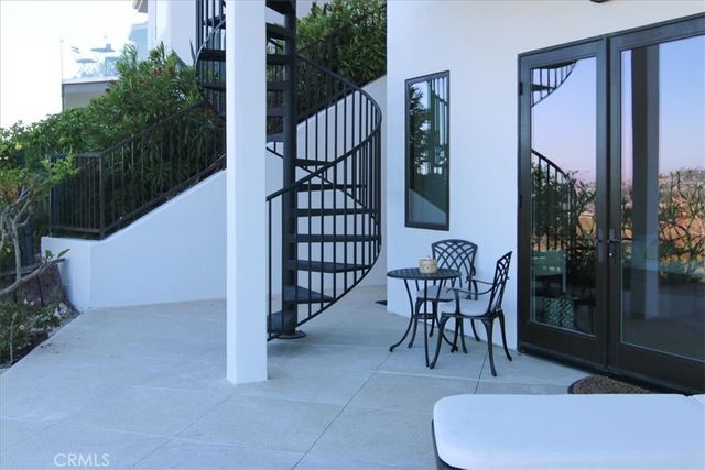 1515 Tahiti Avenue, Laguna Beach, CA 92651