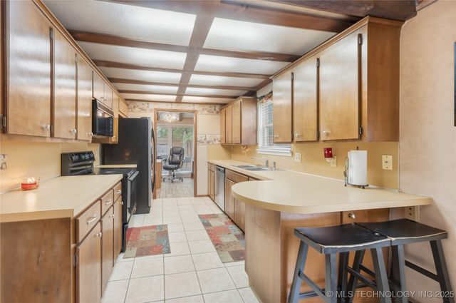 5852 S 91st East East Avenue, Tulsa, OK 74145