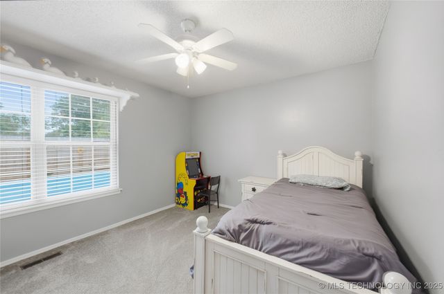 5852 S 91st East East Avenue, Tulsa, OK 74145