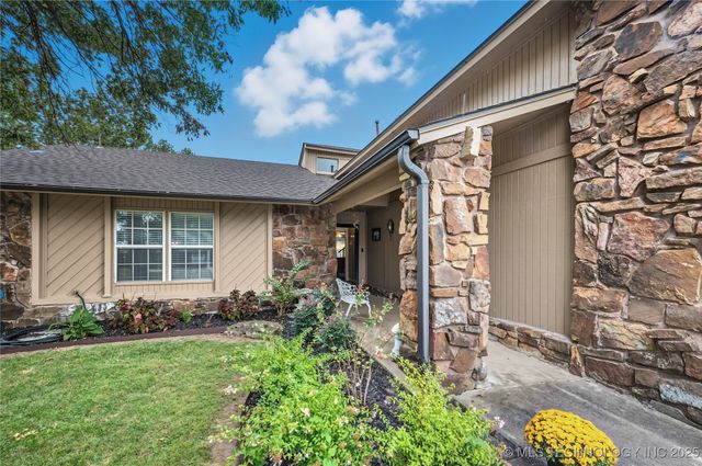 5852 S 91st East East Avenue, Tulsa, OK 74145
