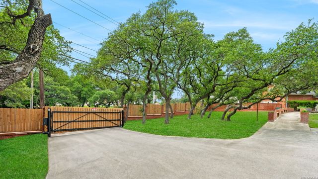11902 Rustic, San Antonio, TX 78230