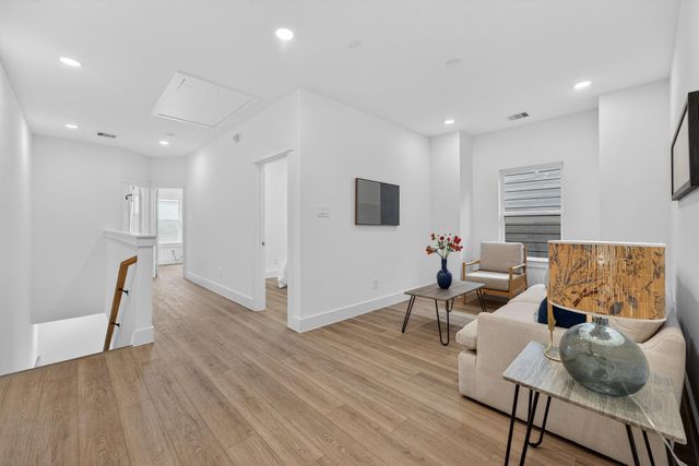 305 Marcella Street B, Houston, TX 77091