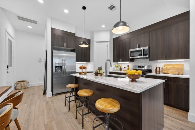 305 Marcella Street B, Houston, TX 77091
