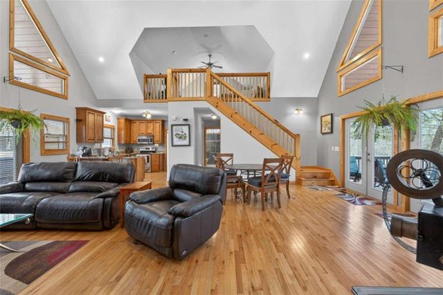 1858 Newport Drive, Ellijay, GA 30540