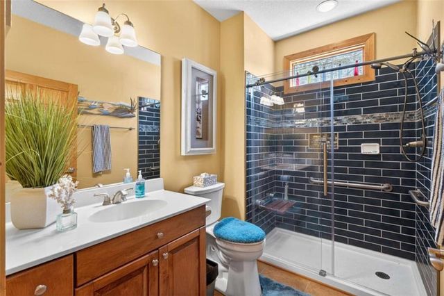 1858 Newport Drive, Ellijay, GA 30540