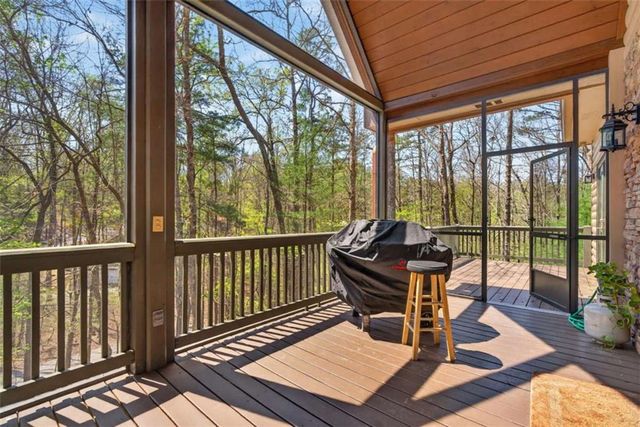 1858 Newport Drive, Ellijay, GA 30540