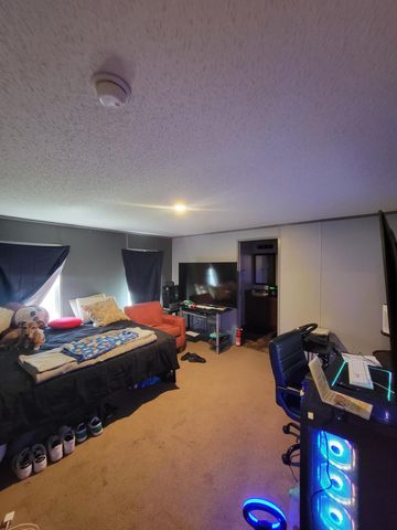 6223 Skipton Drive Sw, City Of Wyoming, MI 49548