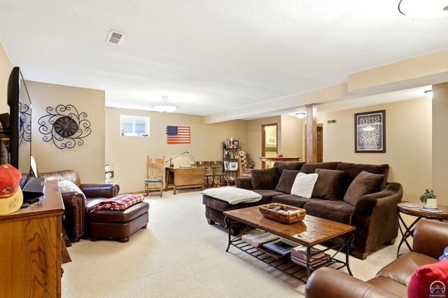 3108 SW Staffordshire RD, Topeka, KS 66614