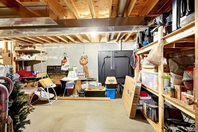 3108 SW Staffordshire RD, Topeka, KS 66614