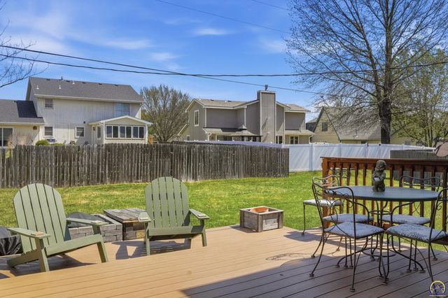 3108 SW Staffordshire RD, Topeka, KS 66614