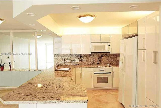 177 Ocean Lane Dr 611, Key Biscayne, FL 33149