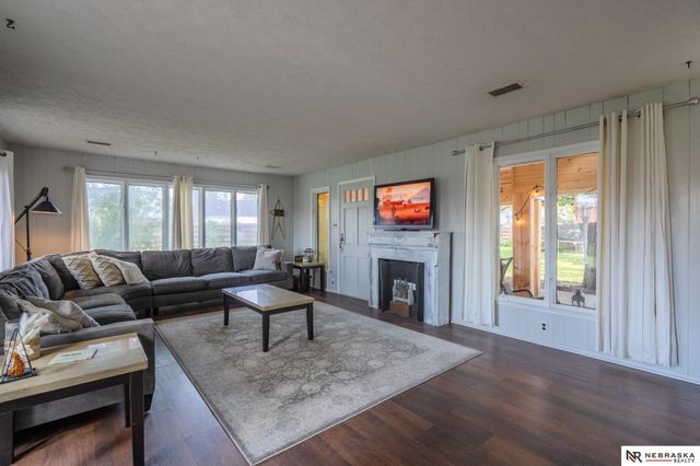 2154 Hickory Lane, Fremont, NE 68025