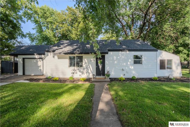 2154 Hickory Lane, Fremont, NE 68025