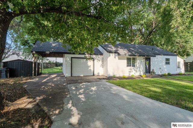 2154 Hickory Lane, Fremont, NE 68025