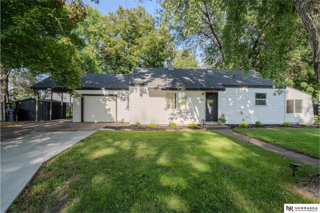 2154 Hickory Lane, Fremont, NE 68025