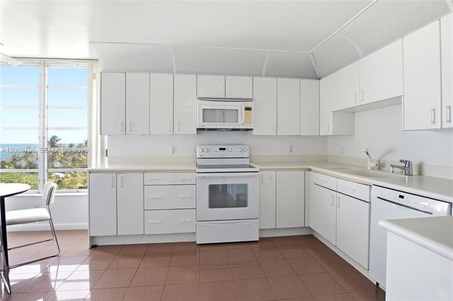 605 Ocean Dr 7L, Key Biscayne, FL 33149