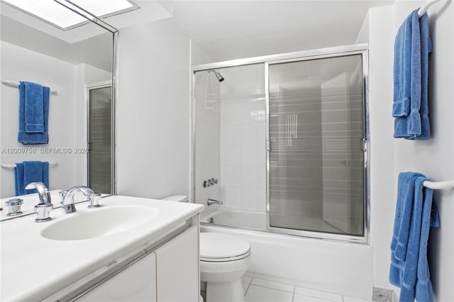 605 Ocean Dr 7L, Key Biscayne, FL 33149